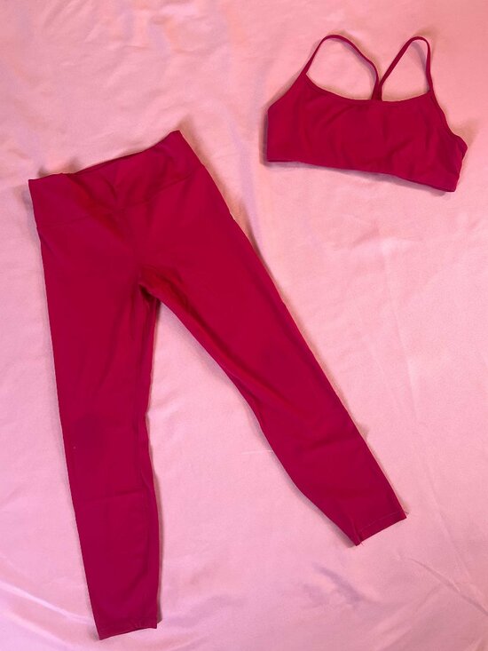 Vuori Pants - Vuori Pink Yoga Set - Top and Bottoms